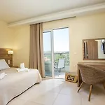 Aparthotel Evita 3*