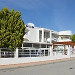 Evita Aparthotel 3*