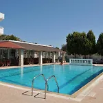 Aparthotel Evita 3*