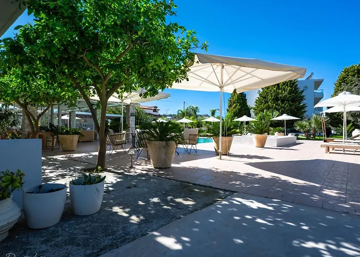 Aparthotel Evita 3*